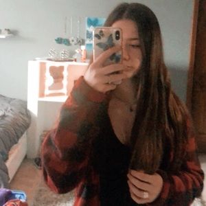 Meet your Posher, Skylar